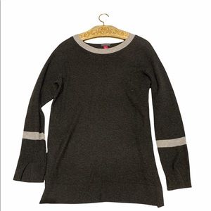 VINCE CAMUTO tunic sweater side slits